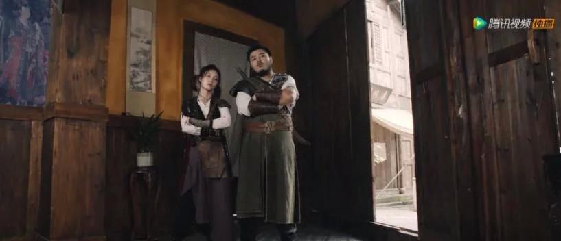 逃离整洁的庭院